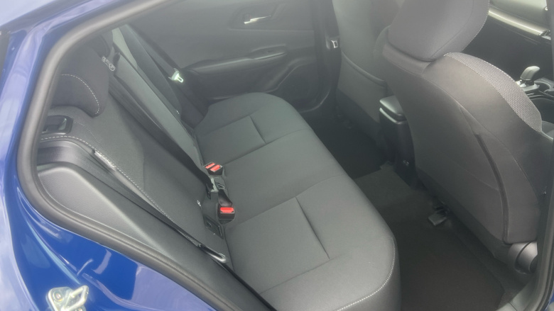 Toyota Prius 2.0 PHEV Design 5dr CVT Hatchback